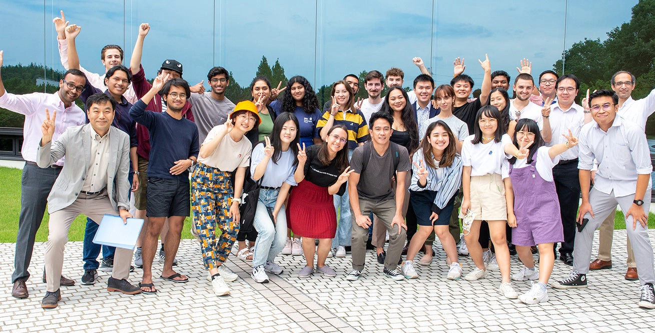 名古屋商科大学