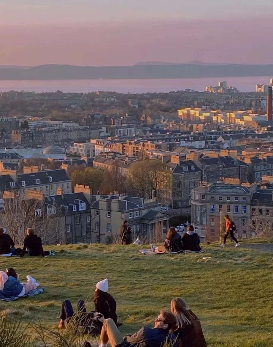 英国哥斯拉大学