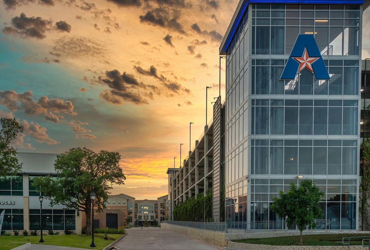 德克萨斯大学阿灵顿分校