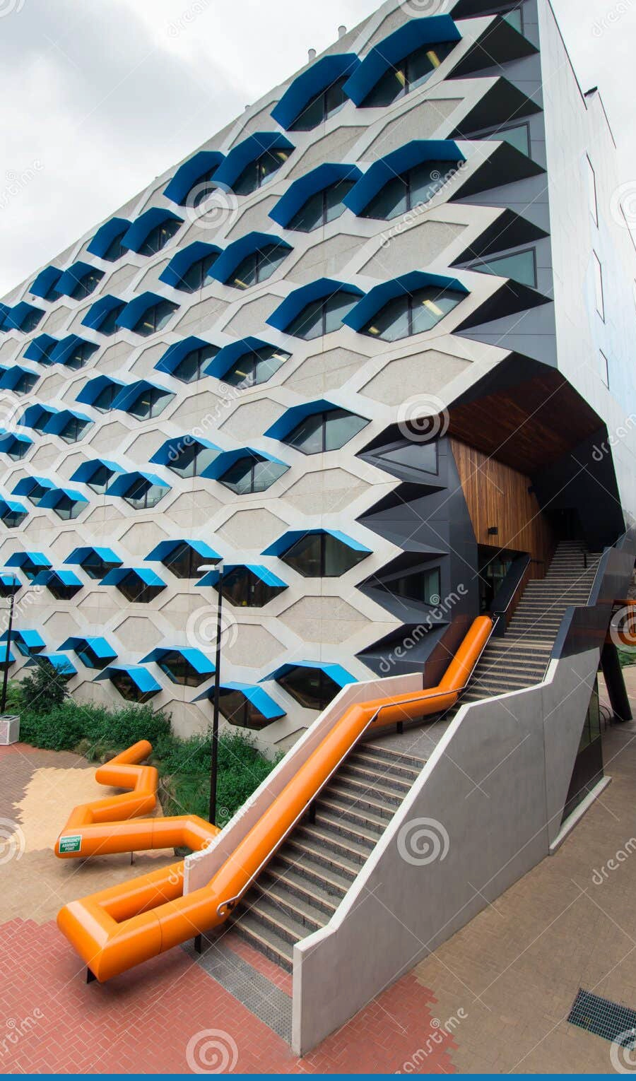 澳洲拉伯筹大学