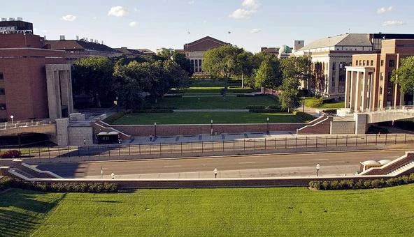 明尼苏达大学