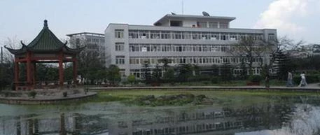 山麓学院