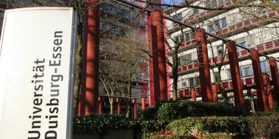 杜伊斯堡艾森综合大学