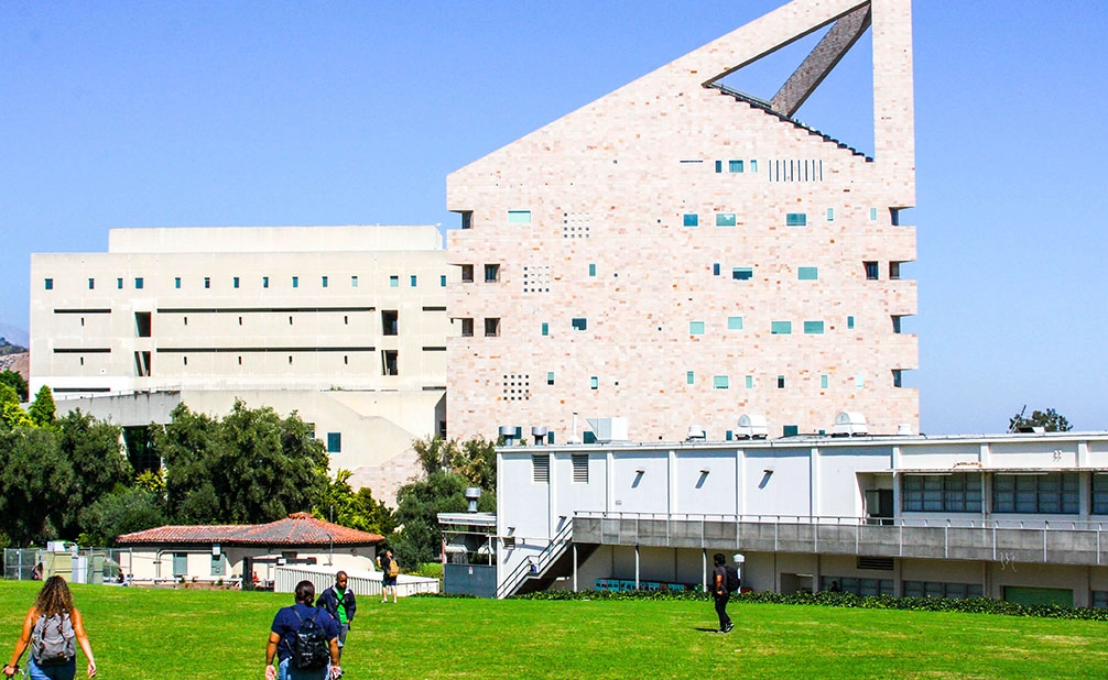 波莫纳加州理工大学