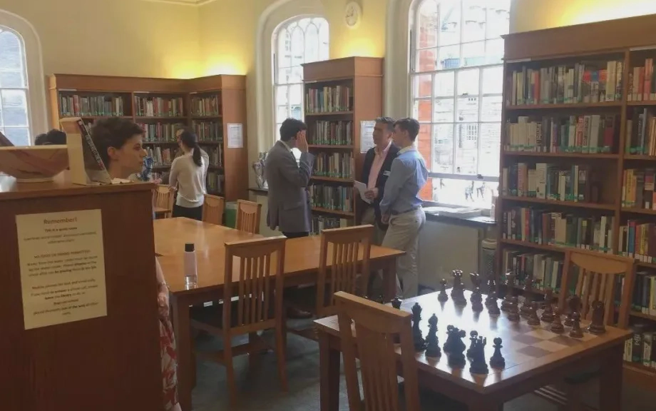 威斯敏斯特大学