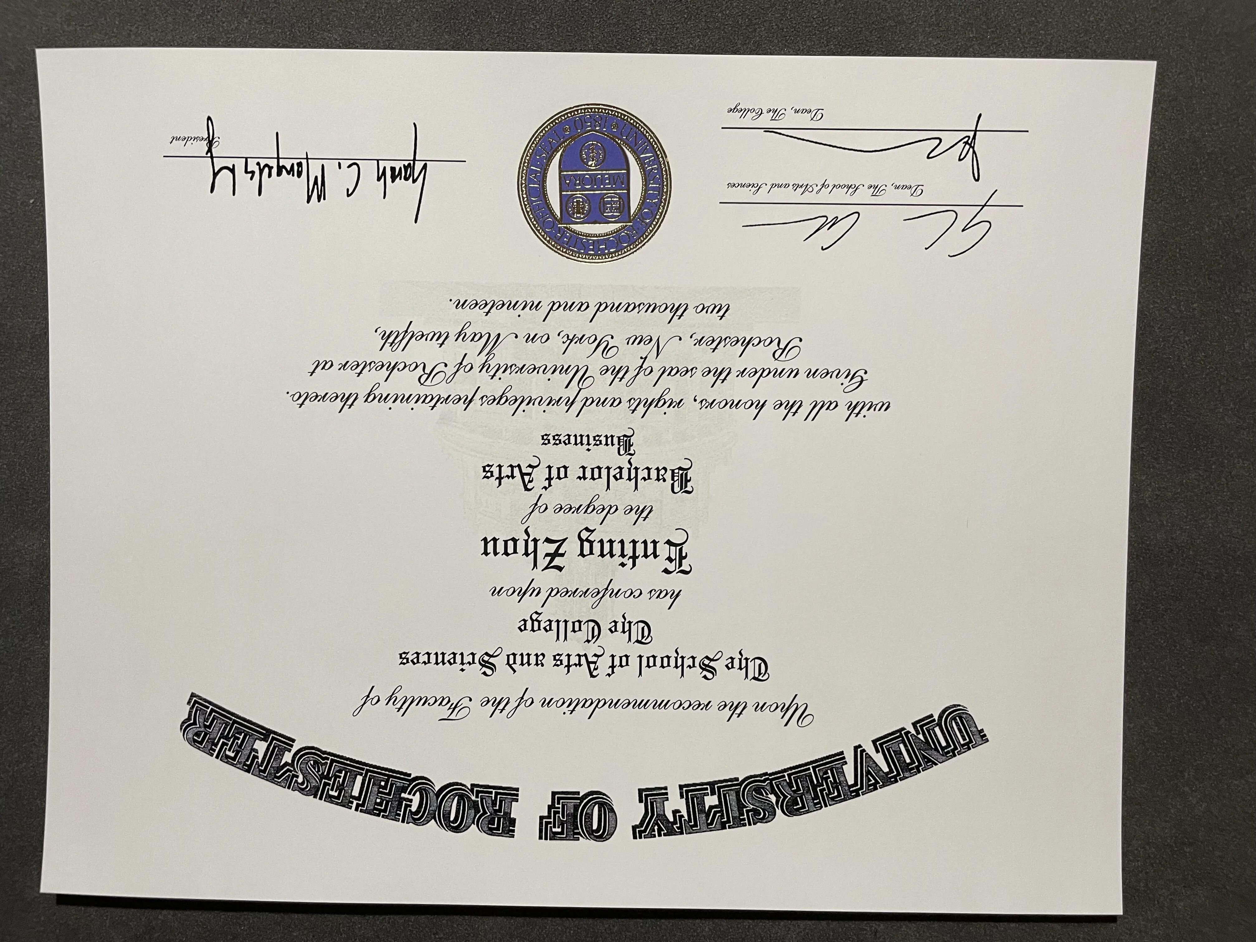 曼彻斯特成熟大学